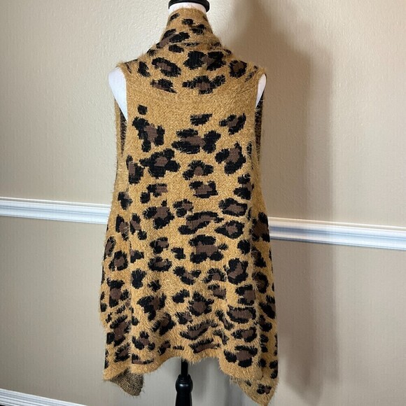 Leopard Cheetah Women SZ OS Poncho Jungle Fuzzy Knit Soft Wrap Cozy Cardigan U3 - Picture 5 of 11